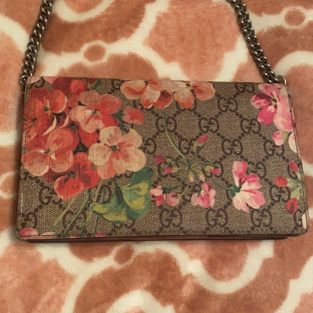 Women's Gg Blooms Supreme Chain Wallet